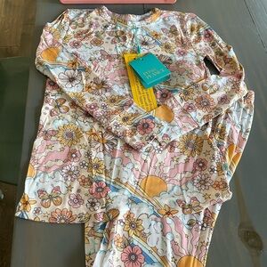 NWT Dolly Posh Peanut 5/6